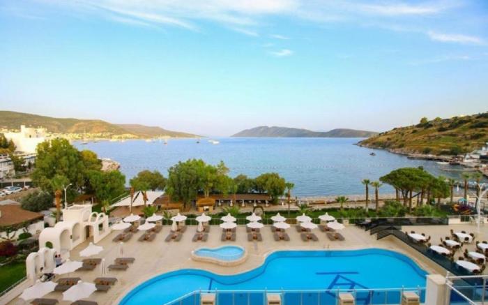 Azka Hotel