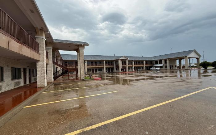 Days Inn by Wyndham Navasota