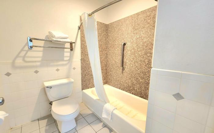 Days Inn by Wyndham Navasota