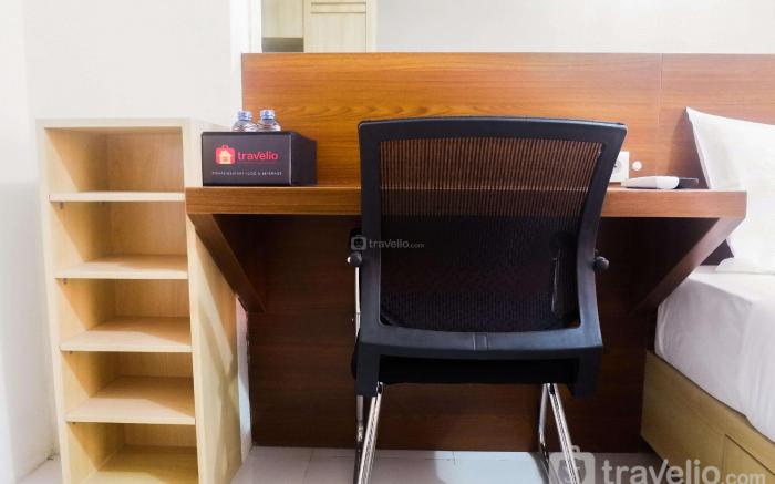 Comfy Studio Apartment @Menara Rungkut By Travelio