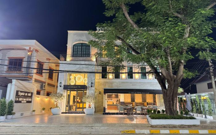 la mella hotel thakhek
