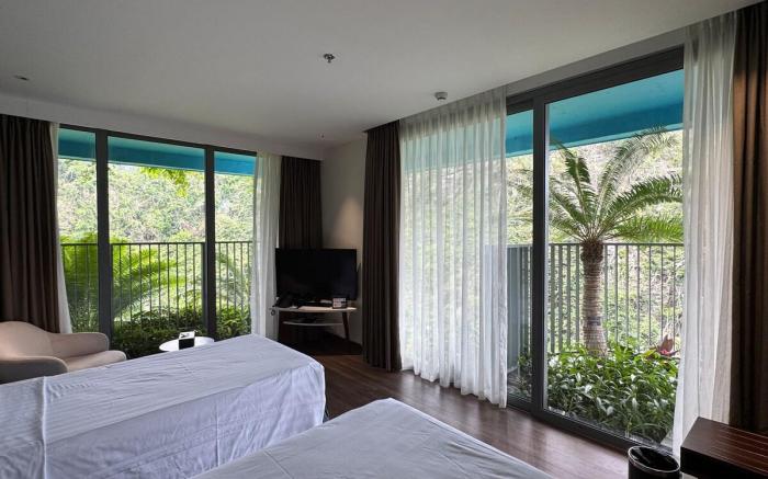 Căn hộ Biển Cát Bà ban công núi + biển Cát Cò 2