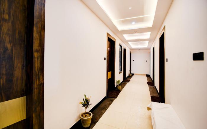 Super Townhouse Oak Ratanpur Panki