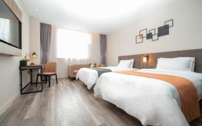 Home Inn Plus Nanning Dongge Road Guangxi TV Station