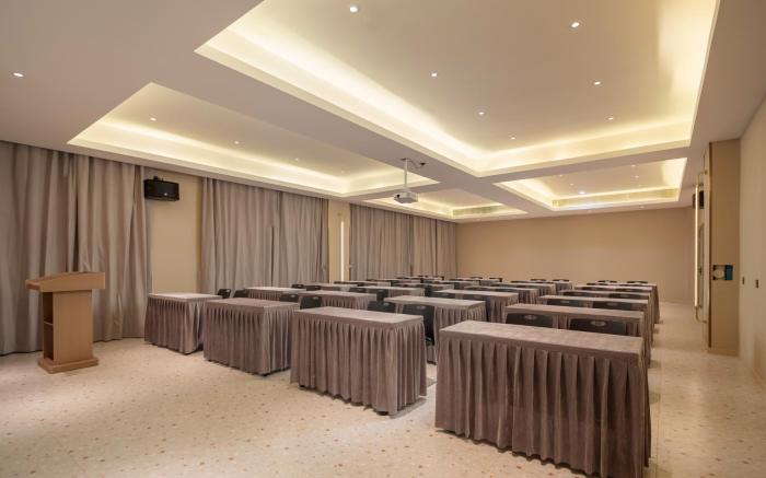 Home Inn Plus Taiyuan Ancient County City Botanical Garden