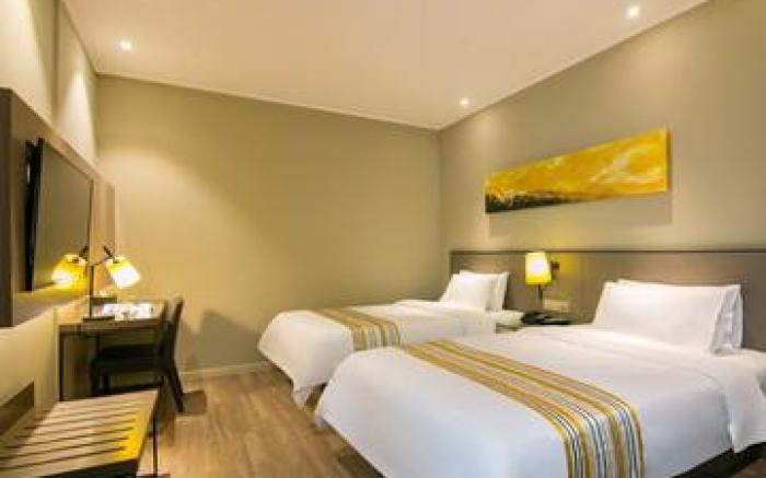Home Inn Plus Wuxi Meili Ancient Town Scenic Area