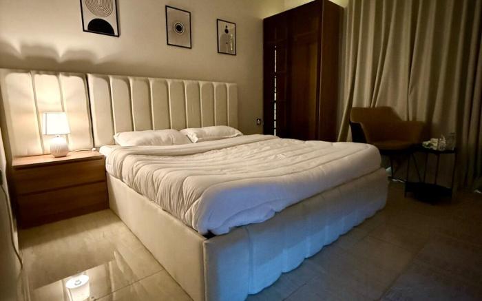 استديو بأثاث فاخر - Luxe Studio