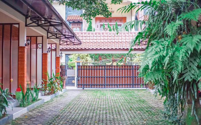 Omah Tentrem Syariah Guest House