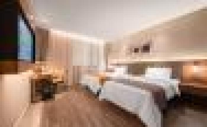 Home Inn Plus Jinan Zhangqiu Shuangshan Dajie Hexie Plaza