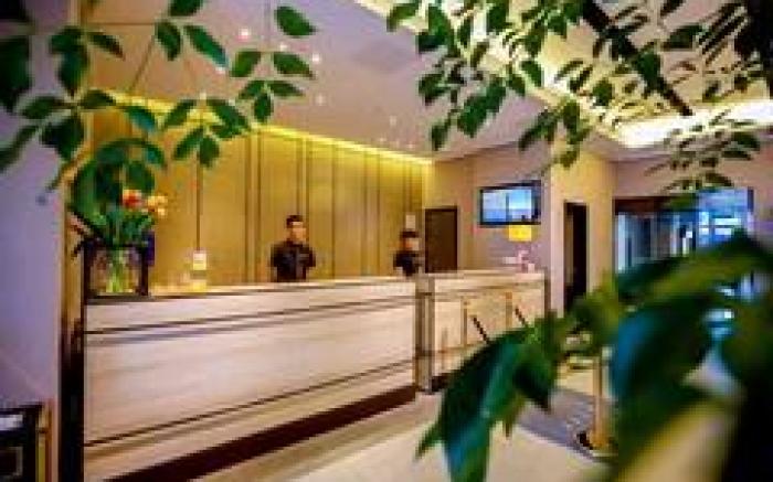 Home Inn Plus Yantai Mixc Yanda Seaside Bathing Beach
