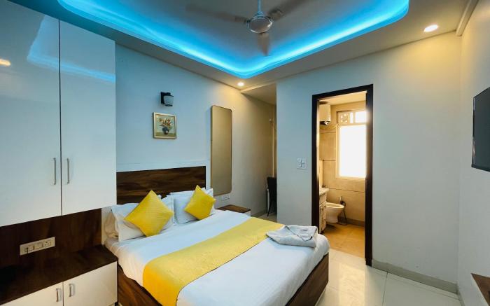 Embrace luxury Hotel & Banquet