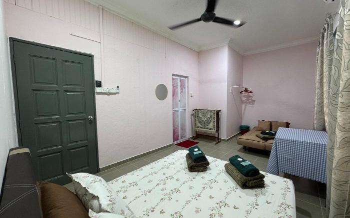 Homestay Huzaify