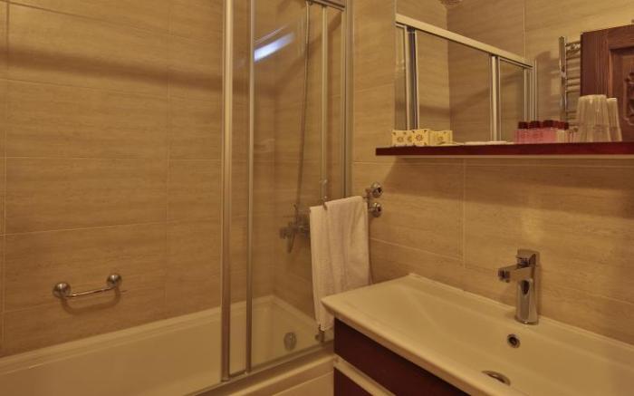 Burcu Cave Hotel