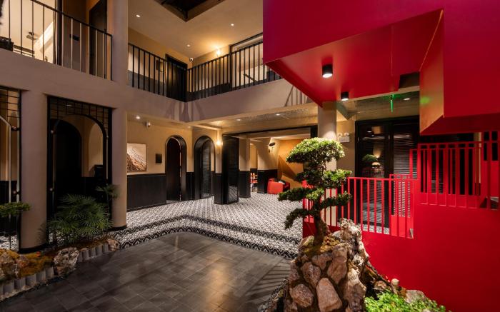 SIXI GOLDEN SUNRISE SOUND SLEEP HOTEL