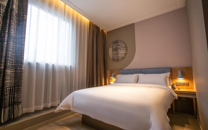 Home Inn Neo Huai'an Journey to the West Amusement Park High-speed Railway Station