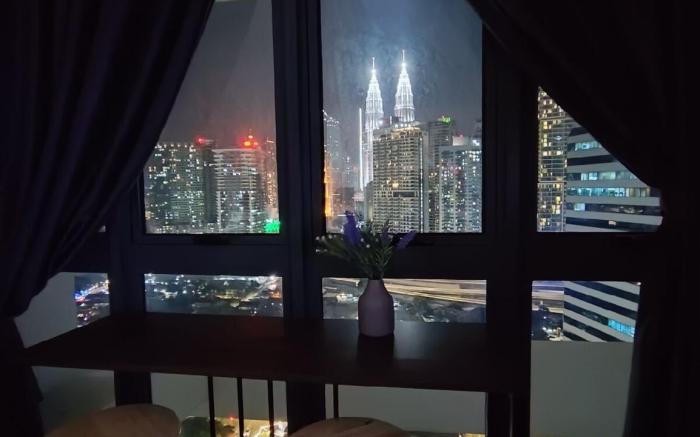 16B The Infinitum | KLCC Infinity Pool