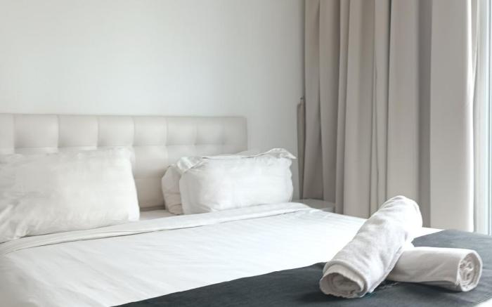 203A Bukit Bintang Studio | Infinity Pool