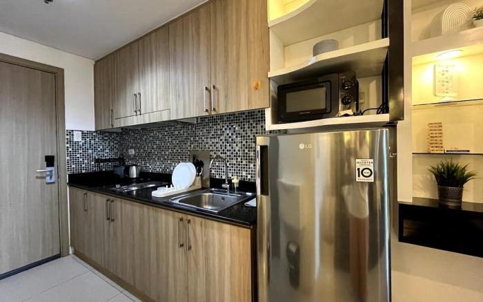 SMDC Shore Condotel - Adjoining Room (near MOA)