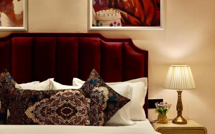 Levelup Plus Hotel Saffron Luxe