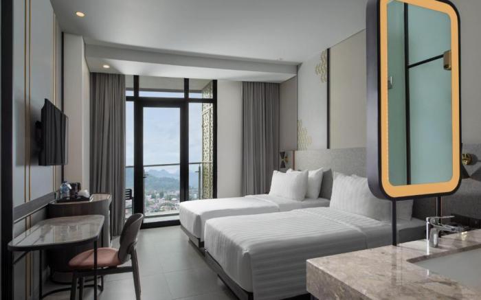 Hotel Santika Premiere Padang