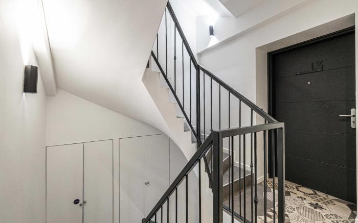 Bright duplex with a mezzanine - Cannes Center