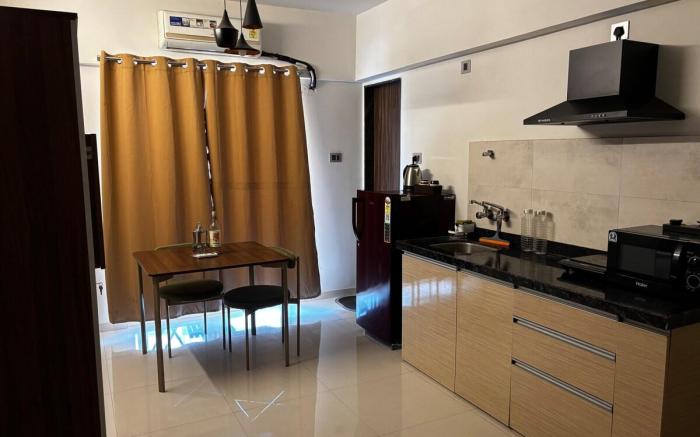 2.1.2 - Private Studio Apt.