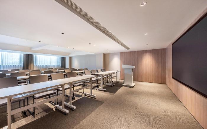 Atour Hotel Xuzhou Pengcheng Plaza Huanghe North Road
