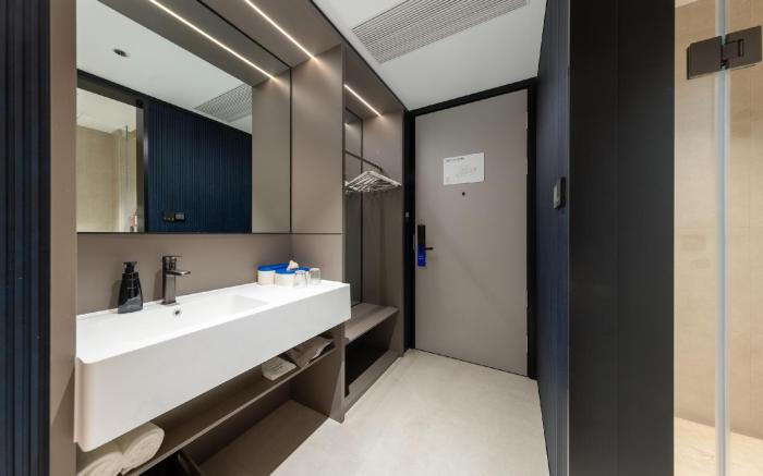 Atour Light Hotel Guiyang Penshuichi Shanxi Road