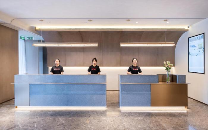 Atour Hotel Yangzhou Shouxihu Wanfu West Road