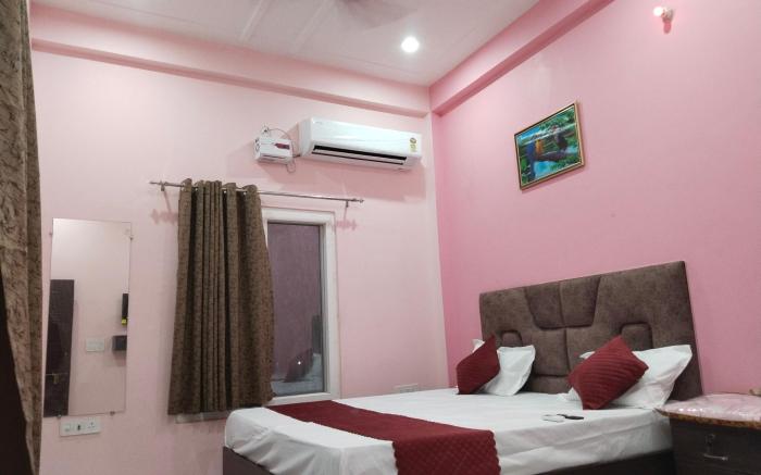 The Sunrise Ayodhya Guest HouseLuxurious Home Stay