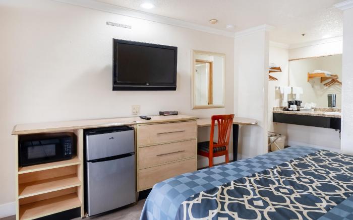 Budget Inn Corcoran Near Tulare CA 43