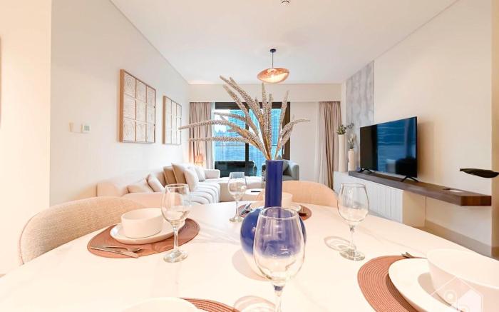 Luxury at Burj Crown Downtown with Stunning Views