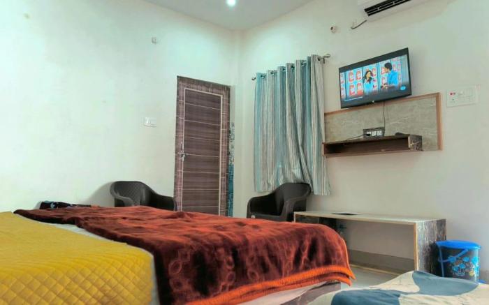 The Rainbow Residency guest House 