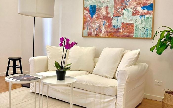 Susanna's Lovely New Apartment