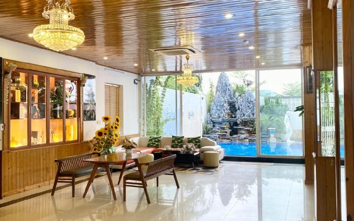 Êm Villa 8 Bedrooms