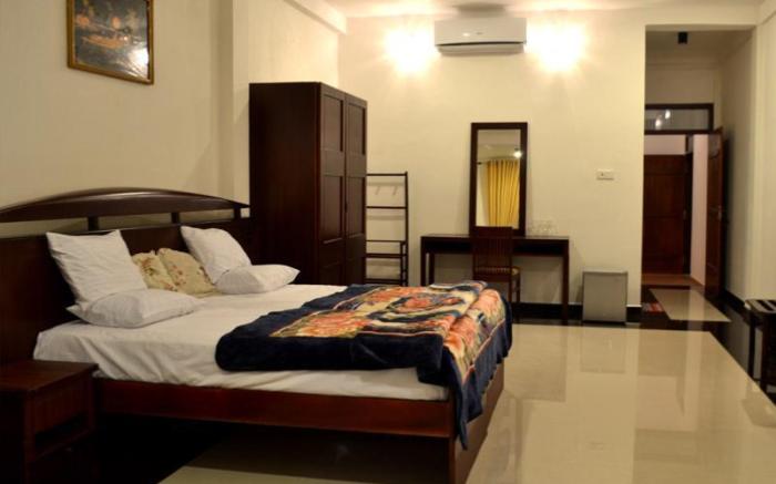 Mangroven River View Hotel