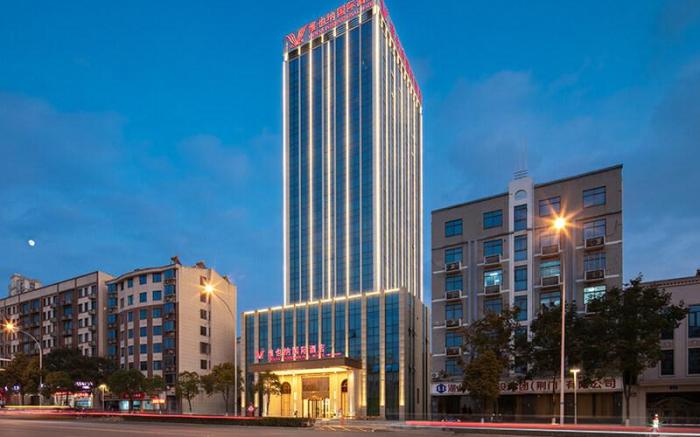 Vienna International Hotel Jingmen Railway Station Branch of Jingchu Institute of Technology