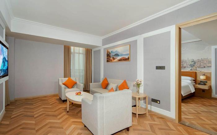 Vienna Hotel Wuhan Jinyin Lake