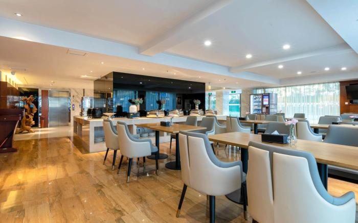 Lavande Hotel Wuhan Yijia Garden Expo Park