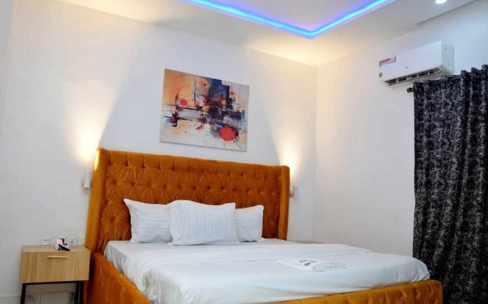 Hotel Padelia Airport Road