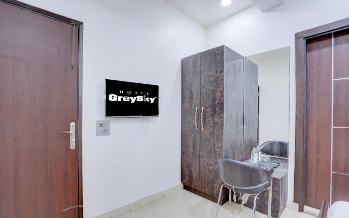 Hotel GreySky Residency AnandVihar New Delhi