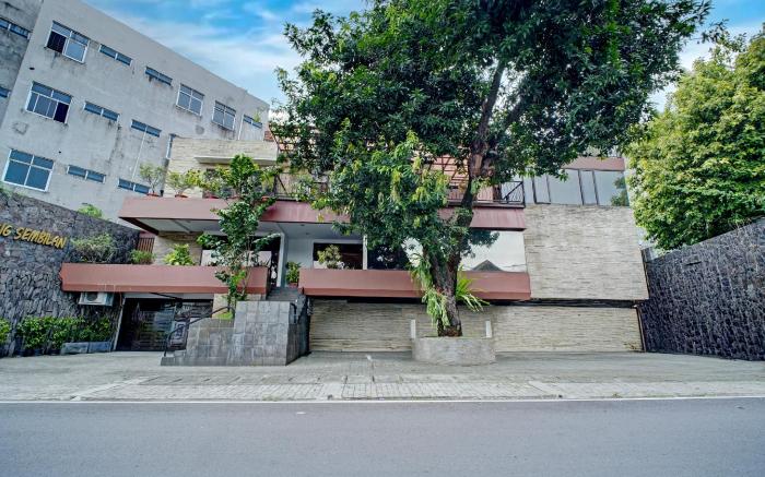 Collection O near MRT Cipete Raya formerly Terogon