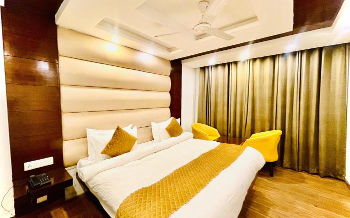 Hotel Roshie Mall Road Mussoorie Picture Palace