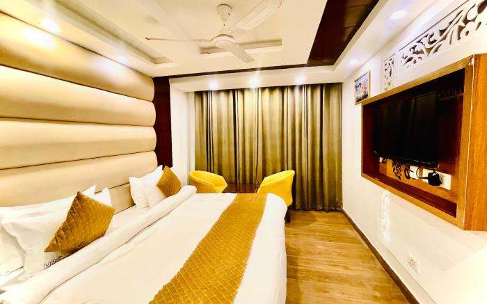 Hotel Roshie Mall Road Mussoorie Picture Palace