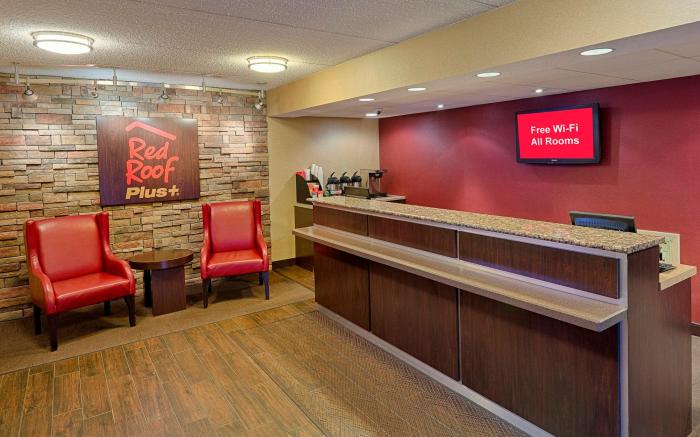 Red Roof PLUS+ Pittsburgh East - Monroeville