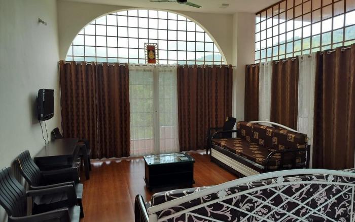 Forest Hill Villa