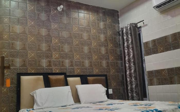 OnlyStay Shiva Dham