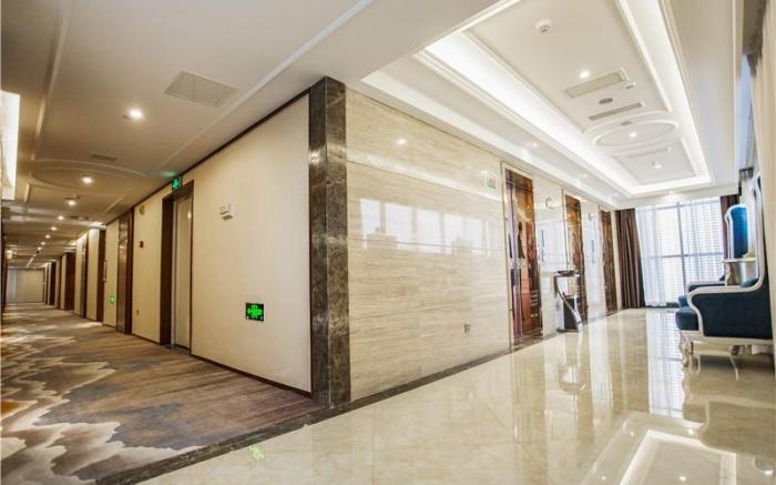 Vienna Classic Hotel Emeishan Crystal Plaza