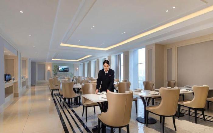 Vienna Classic Hotel Fuyang Hongqi Middle School Erli Well Night Market