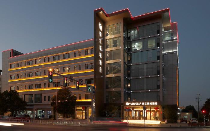 Jinjiang Metropolo Hotel Nanjing South Station Baijia Lake